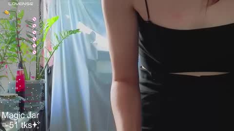 Snapshot of honeylem0n chatting on 10-07-25, 05:37 Molly online show from 10-07-25, 05:37