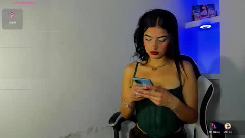 HONEY LUXE online show from 03-18-26, 05:10