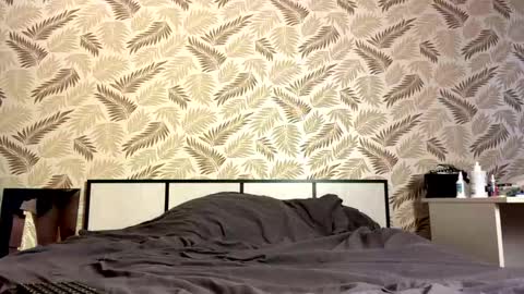 Mira online show from 05-30-26, 05:32