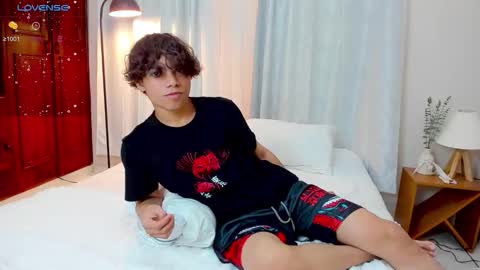 Snapshot of honeymoon_sariel chatting on 10-09-25, 02:04 honeymoon_sariel online show from 10-09-25, 02:04