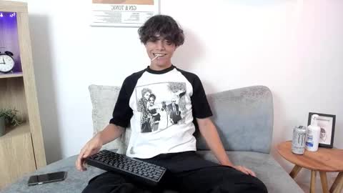 Snapshot of honeymoon_sariel chatting on 10-10-25, 08:08 honeymoon_sariel online show from 10-10-25, 08:08