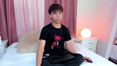 Snapshot of honeymoon_sariel chatting on 10-30-25, 08:20 honeymoon_sariel online show from 10-30-25, 08:20