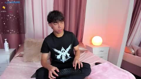 Snapshot of honeymoon_sariel chatting on 11-03-25, 08:10 honeymoon_sariel online show from 11-03-25, 08:10