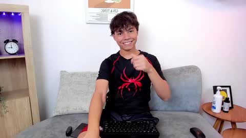 Snapshot of honeymoon_sariel chatting on 11-18-25, 08:24 honeymoon_sariel online show from 11-18-25, 08:24