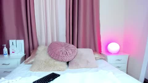 Snapshot of honeymoon_sariel chatting on 11-30-25, 08:57 honeymoon_sariel online show from 11-30-25, 08:57