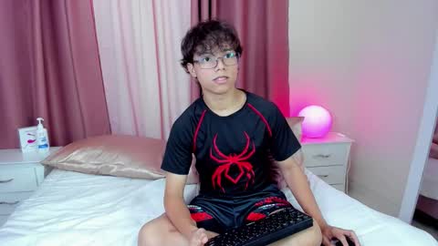 Snapshot of honeymoon_sariel chatting on 12-13-25, 08:04 honeymoon_sariel online show from 12-13-25, 08:04