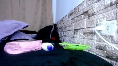 Victoria online show from 04-13-26, 09:37