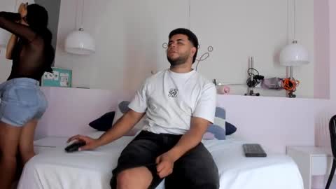 honeytwins online show from 07-20-26, 04:05