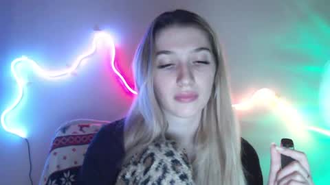 honeyveil online show from 04-09-26, 07:30