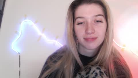 honeyveil online show from 04-23-26, 11:42