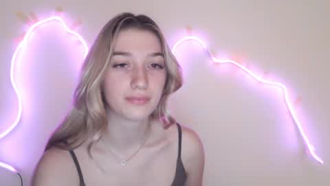 honeyveil online show from 06-27-26, 12:22