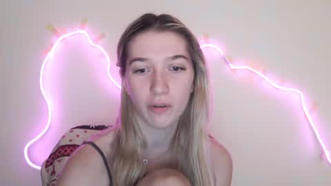 honeyveil online show from 07-01-26, 10:17