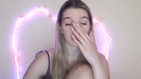 honeyveil online show from 07-17-26, 11:28