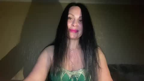 Snapshot of honeyvibe26 chatting on 06-15-26, 07:38 honeyvibe26 online show from 06-15-26, 07:38