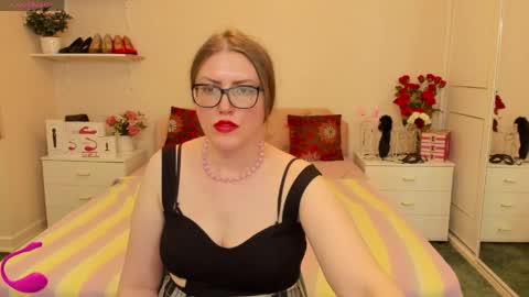 honeywinexs online show from 05-27-26, 02:58