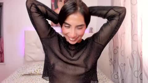 Snapshot of honney_bunny1 chatting on 02-11-25, 04:35 Andrea online show from 02-11-25, 04:35