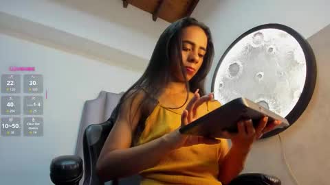 Snapshot of honnyy_23 chatting on 09-17-25, 07:59 honnyy_23 online show from 09-17-25, 07:59