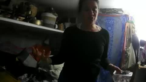 Snapshot of hoodoou chatting on 02-13-26, 02:18 hoodoou online show from 02-13-26, 02:18