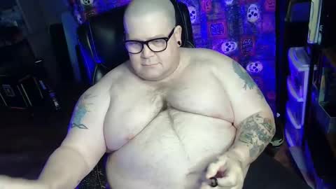 Snapshot of hoosierdaddyxl chatting on 11-03-25, 08:10 Sir online show from 11-03-25, 08:10