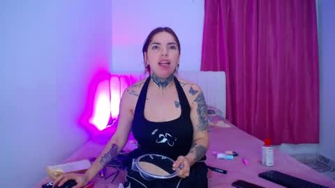 Snapshot of hoot_alicee chatting on 05-06-26, 11:10 ONLYFANS online show from 05-06-26, 11:10