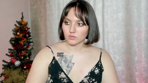 Snapshot of hoot_owl_cb chatting on 01-10-25, 02:04 Karina online show from 01-10-25, 02:04