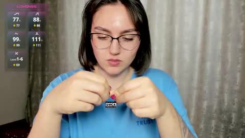 Snapshot of hoot_owl_cb chatting on 02-25-25, 02:03 Karina online show from 02-25-25, 02:03