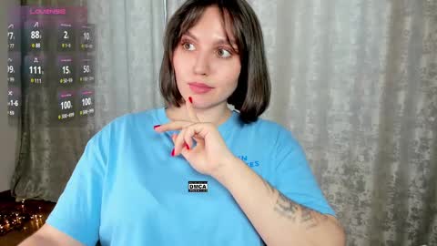 Snapshot of hoot_owl_cb chatting on 03-07-25, 04:13 Karina online show from 03-07-25, 04:13