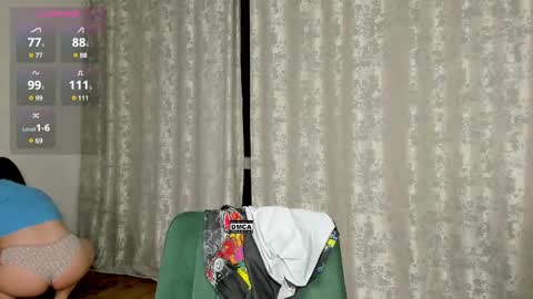 Snapshot of hoot_owl_cb chatting on 03-08-25, 10:00 Karina online show from 03-08-25, 10:00