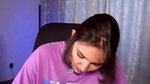 Snapshot of hoot_owl_cb chatting on 09-26-25, 03:21 Karina online show from 09-26-25, 03:21