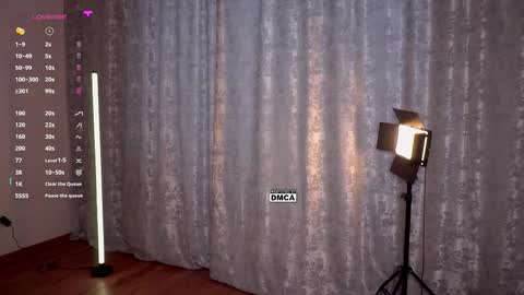 Snapshot of hoot_owl_cb chatting on 01-11-26, 06:07 Karina online show from 01-11-26, 06:07