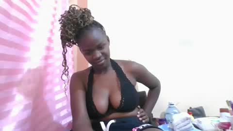 hope_terry online show from 11-18-25, 08:52