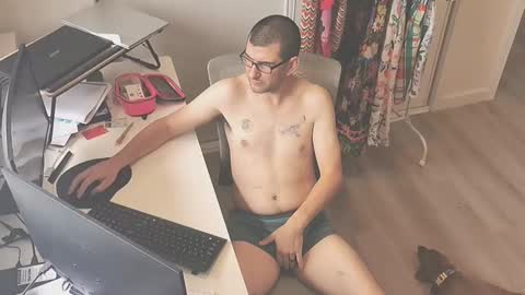 Snapshot of hopefulguy86 chatting on 12-04-25, 12:09 hopefulguy86 online show from 12-04-25, 12:09