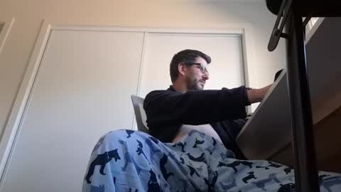 Snapshot of hopefulguy86 chatting on 05-22-26, 12:18 hopefulguy86 online show from 05-22-26, 12:18