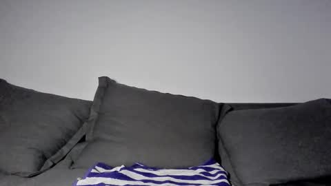 Snapshot of hornboy43 chatting on 10-05-25, 07:12 Oliver Saints online show from 10-05-25, 07:12