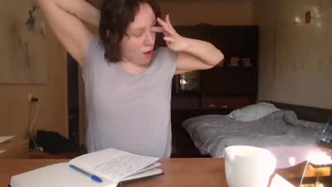 Snapshot of horndemonroxy chatting on 06-11-26, 02:59 Roxy online show from 06-11-26, 02:59