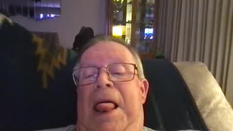 horndog online show from 12-19-25, 07:59