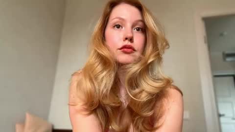 Snapshot of horney_audrey chatting on 05-05-26, 02:41 Audrey online show from 05-05-26, 02:41