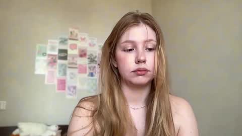 Snapshot of horney_audrey chatting on 05-26-26, 02:40 Audrey online show from 05-26-26, 02:40