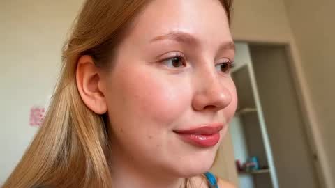 Snapshot of horney_audrey chatting on 06-05-26, 02:29 Audrey online show from 06-05-26, 02:29
