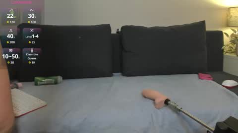 Naomi online show from 11-27-25, 06:37