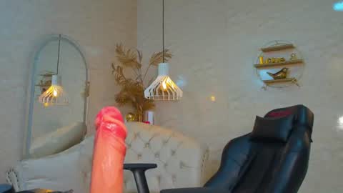 Horny Curls  online show from 06-30-26, 03:40