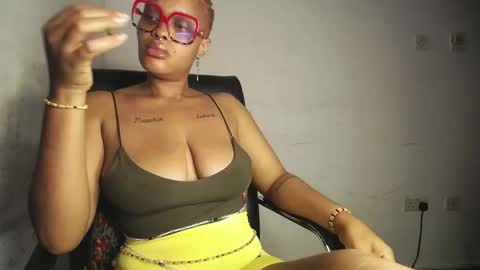 horny_ebonygirl_ online show from 04-15-26, 03:24