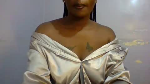 Snapshot of horny_hearts chatting on 06-14-26, 09:22 phanice online show from 06-14-26, 09:22