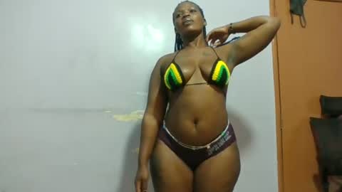 Snapshot of horny_hearts chatting on 06-26-26, 02:54 phanice online show from 06-26-26, 02:54