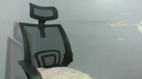 Snapshot of horny_hearts chatting on 07-21-26, 12:46 phanice online show from 07-21-26, 12:46