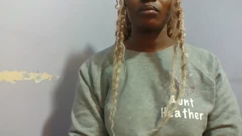 Snapshot of horny_hearts chatting on 07-28-26, 10:43 phanice online show from 07-28-26, 10:43