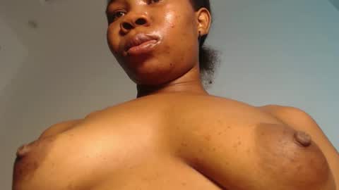 Iris online show from 04-19-26, 08:22