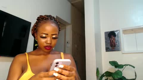 horny_princcess online show from 01-01-25, 12:22
