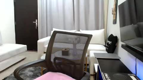 Snapshot of horny_princcess chatting on 03-18-26, 12:14 horny_princcess online show from 03-18-26, 12:14