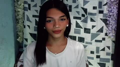 Rhiana online show from 04-21-26, 07:06